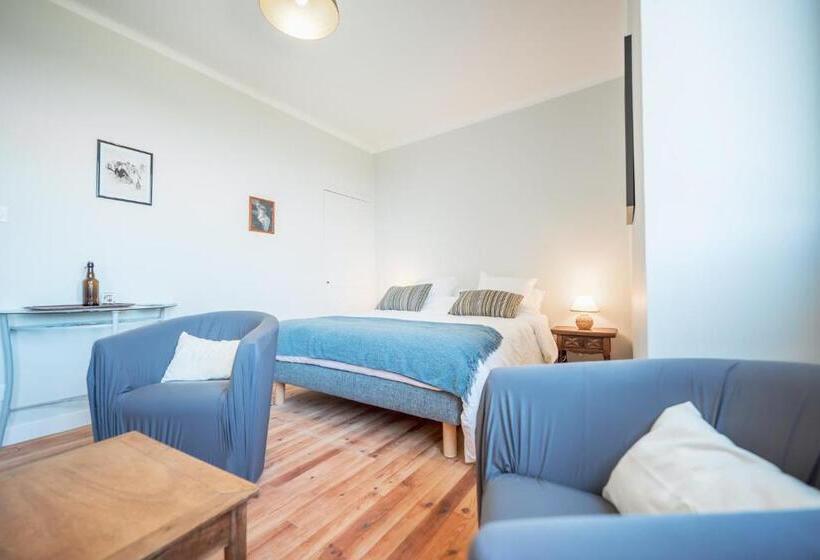 Bed and Breakfast Chambres Et Table D Hôtes Les Jardins De La Longagne