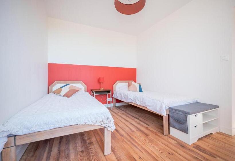 Bed and Breakfast Chambres Et Table D Hôtes Les Jardins De La Longagne