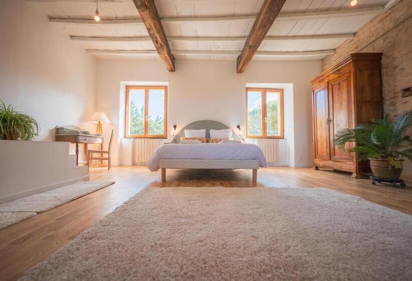 Bed and Breakfast Chambres Et Table D Hôtes Les Jardins De La Longagne