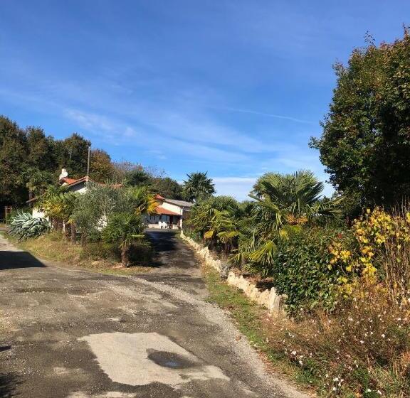 ベッドアンドブレックファースト Chez Anidé