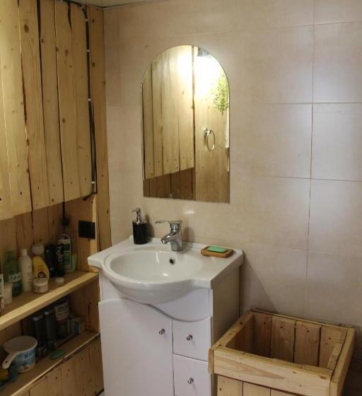 مبيت وإفطار Kamis Guesthouse