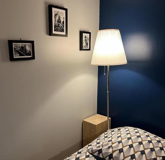 ベッドアンドブレックファースト L Escale Au Port Miniature De Saint Savinien