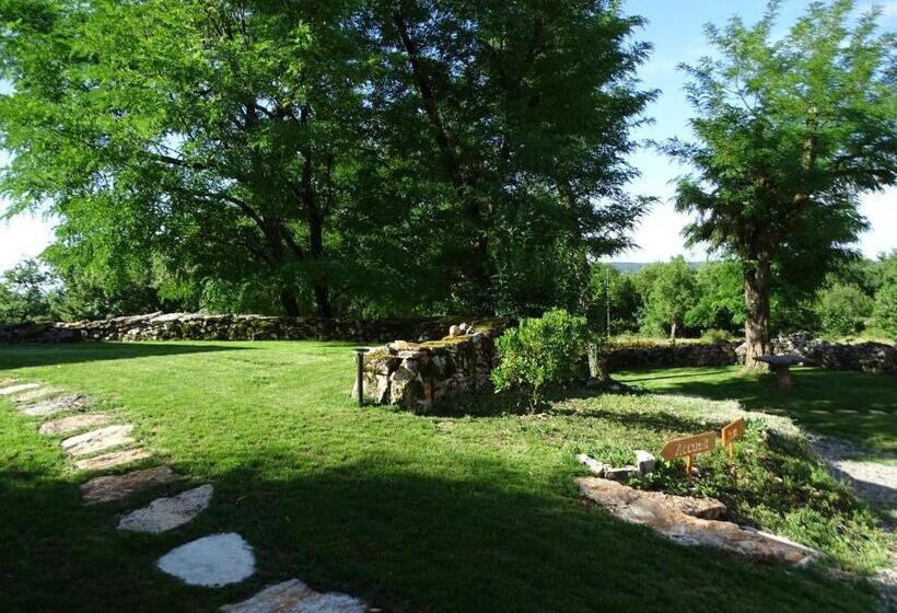 Bed and Breakfast Les Enclos Secrets