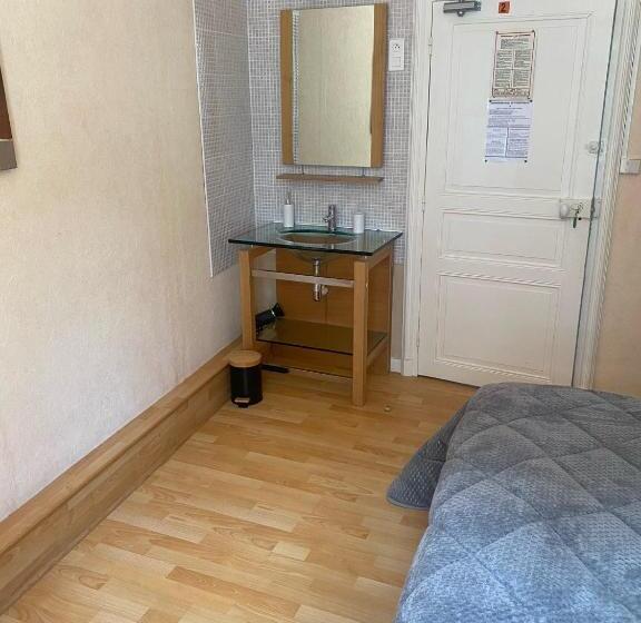 Отель Hôtel Restaurant L Escale Chez Mimi