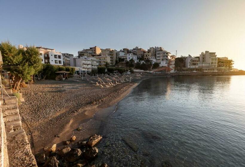 ホテル Kitro Beach