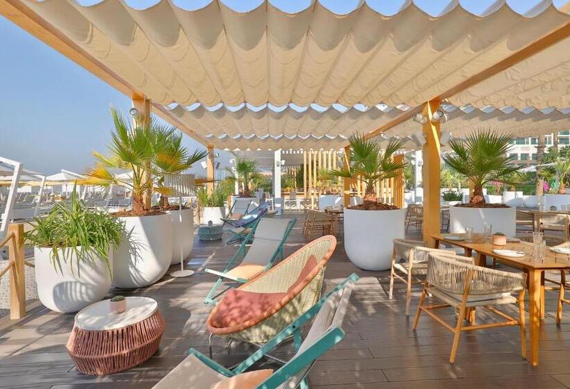 هتل Marriott Resort Palm Jumeirah, Dubai