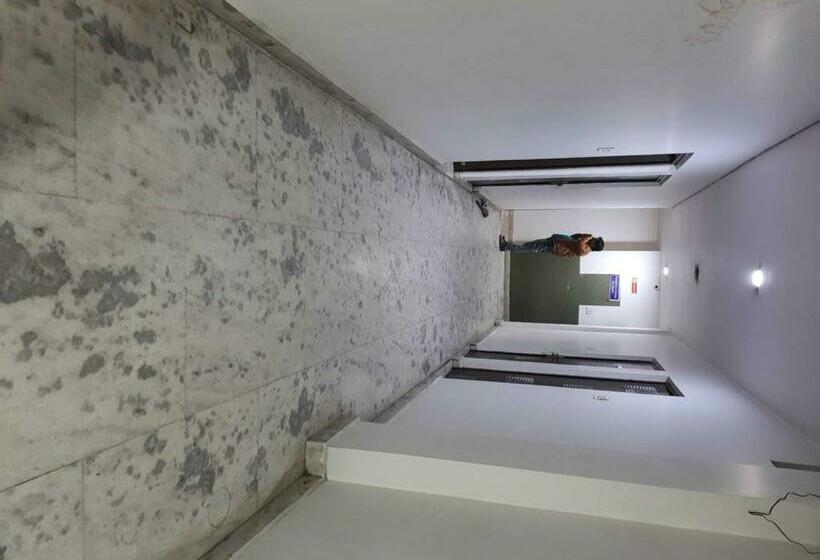 فندق Pop 89652  Grand