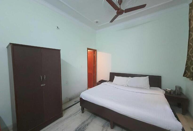 فندق Pop 89652  Grand