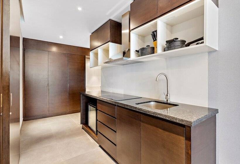 Ramee Dream Hotel Downtown