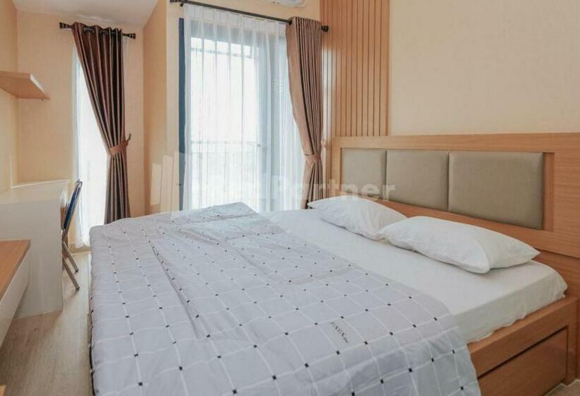 Отель Redliving Apartemen Sayana   Poa Property Tower Cha