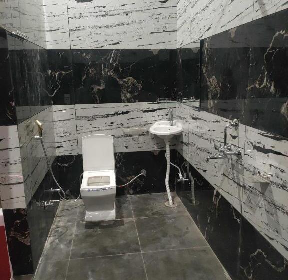 Spot On Vd Marriott Hotel & Restaurant