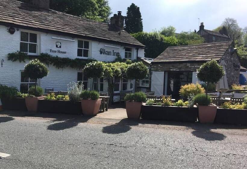 فندق The Swan Inn