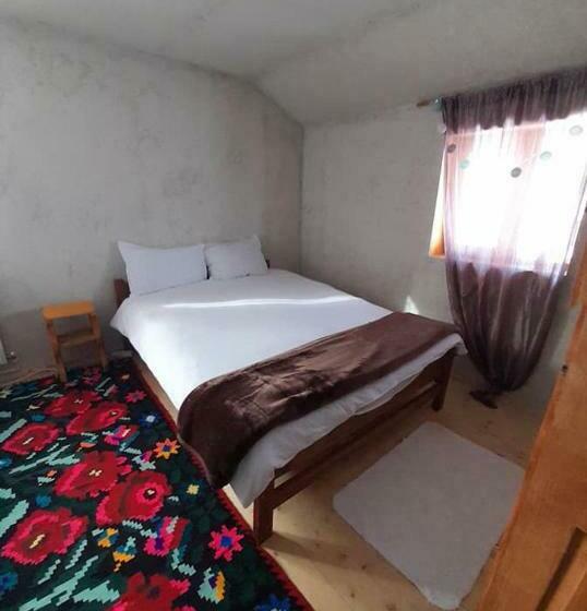 بنسيون Cabana Dor De Acas / Restaurant Dor De Acas