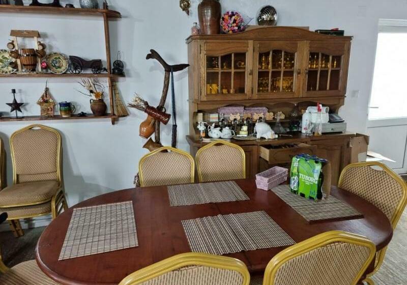 بنسيون Cabana Dor De Acas / Restaurant Dor De Acas