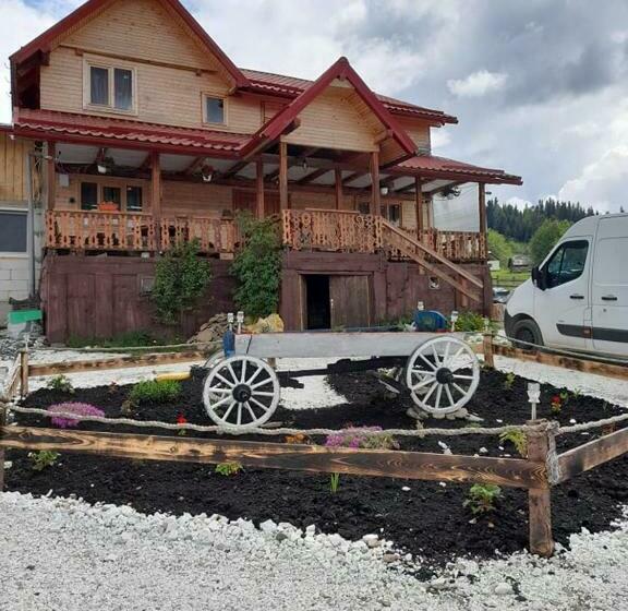 بنسيون Cabana Dor De Acas / Restaurant Dor De Acas