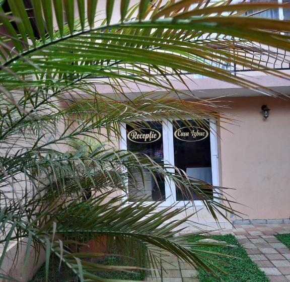 膳宿费 Casa Izbuc