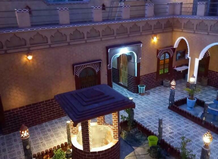 ペンション Kasba Ifri