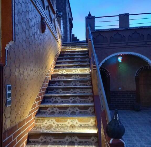 ペンション Kasba Ifri