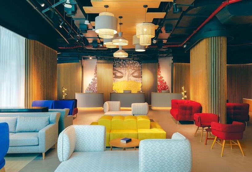 هتل NH Collection Dubai The Palm