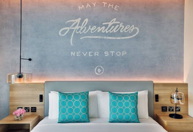 هتل NH Collection Dubai The Palm