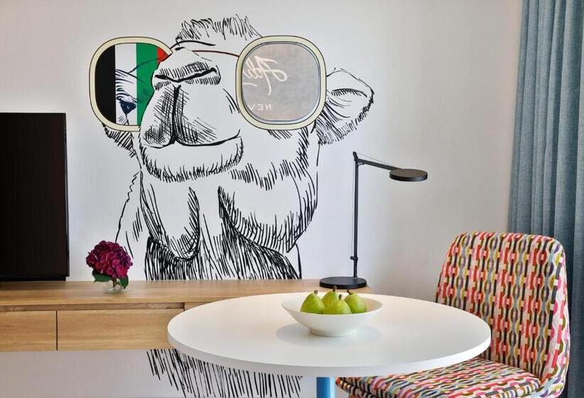 هتل NH Collection Dubai The Palm