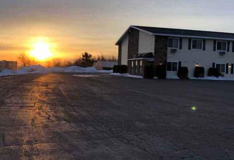 בית מלון כפרי Value Host Motor Inn