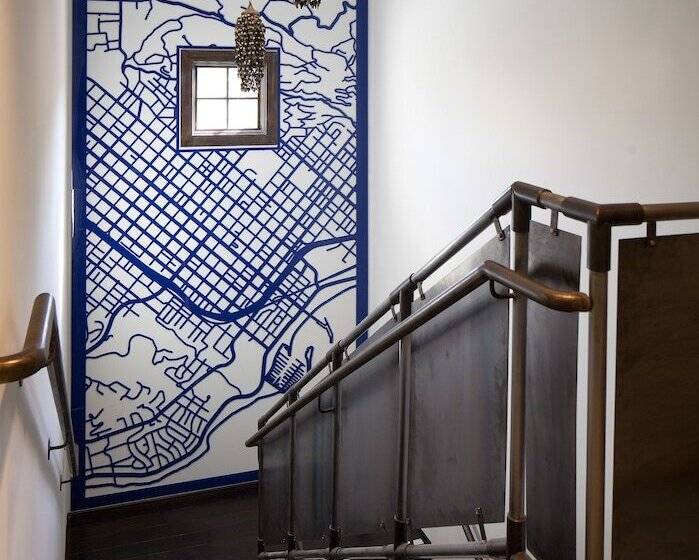 فندق صغير Moxy Santa Barbara