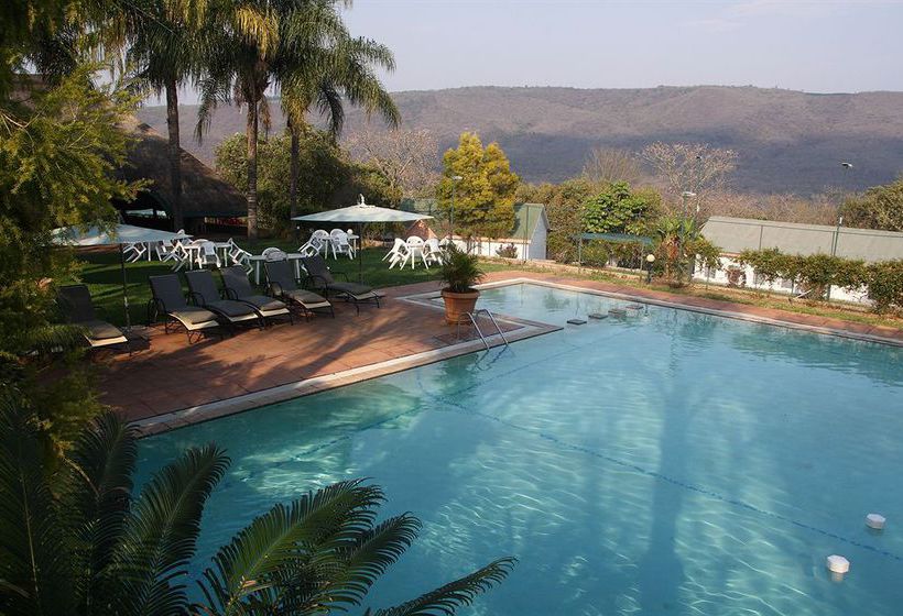 리조트 First Group Waterberry Hill