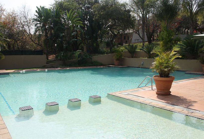 리조트 First Group Waterberry Hill