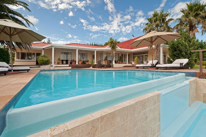 Bellavista Country Place