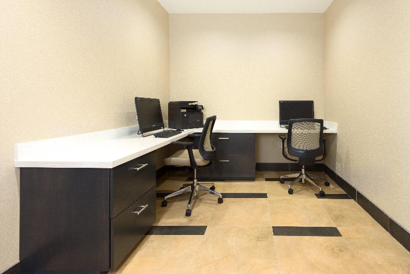 Candlewood Suites Columbia Hwy 63 & I 70, An Ihg