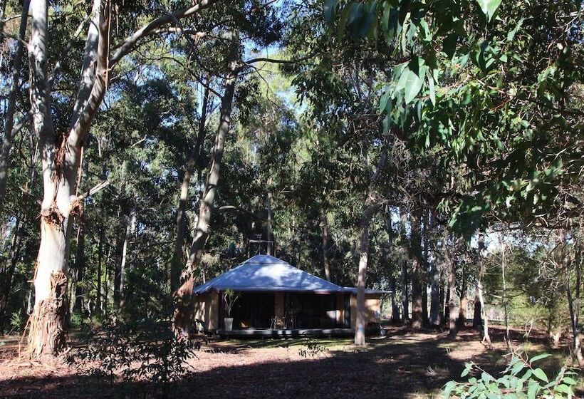 Ellensbrook Cottages