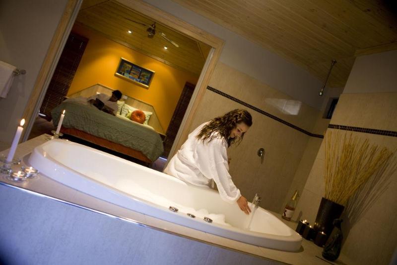 Ellensbrook Cottages