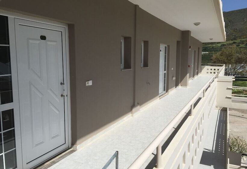 Falassarna Beach Studios&apartments