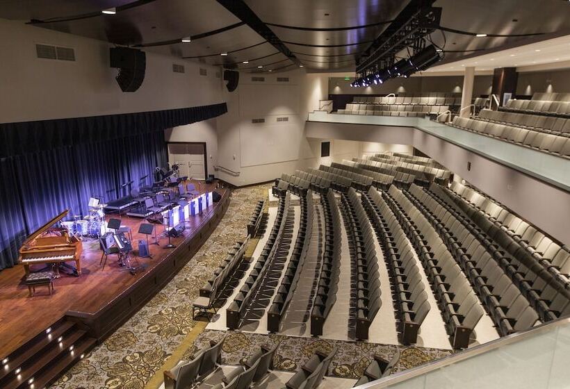 Hillsdale College Dow Hotel And Conference Center