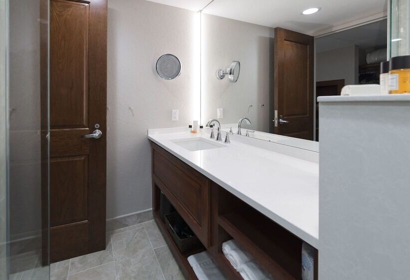 Hillsdale College Dow Hotel And Conference Center