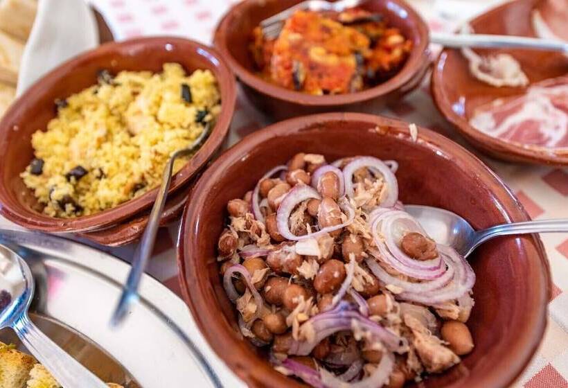 Отель Abadia Farneto