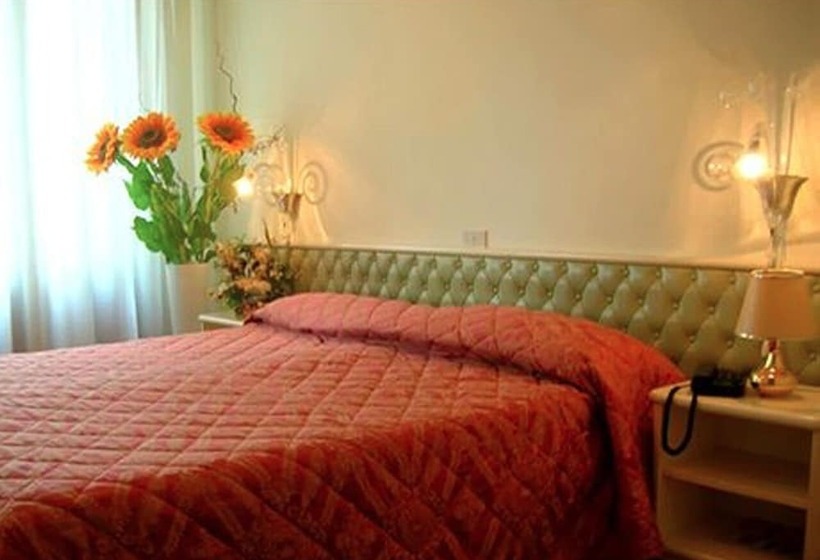 בית מלון כפרי Alla Villa Fini