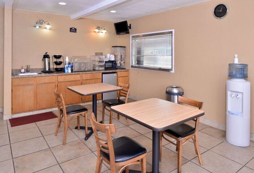 فندق Americas Best Value Inn Schulenburg