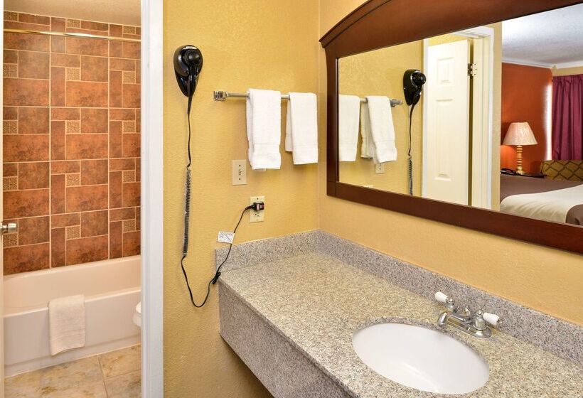 בית מלון כפרי Americas Best Value Inn Schulenburg