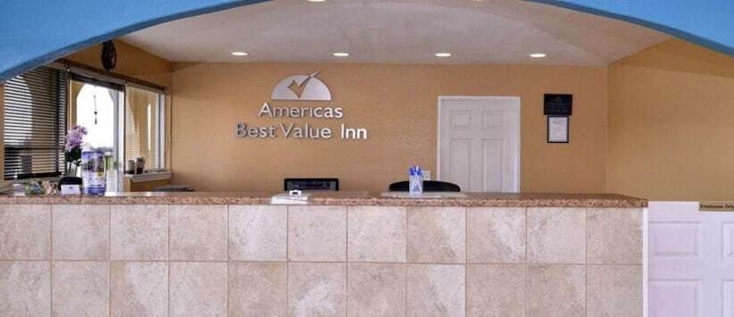 فندق Americas Best Value Inn Schulenburg