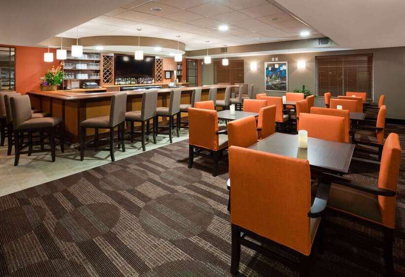 فندق Americinn By Wyndham Waupun