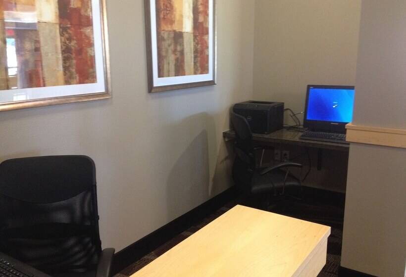 فندق Americinn By Wyndham Waupun