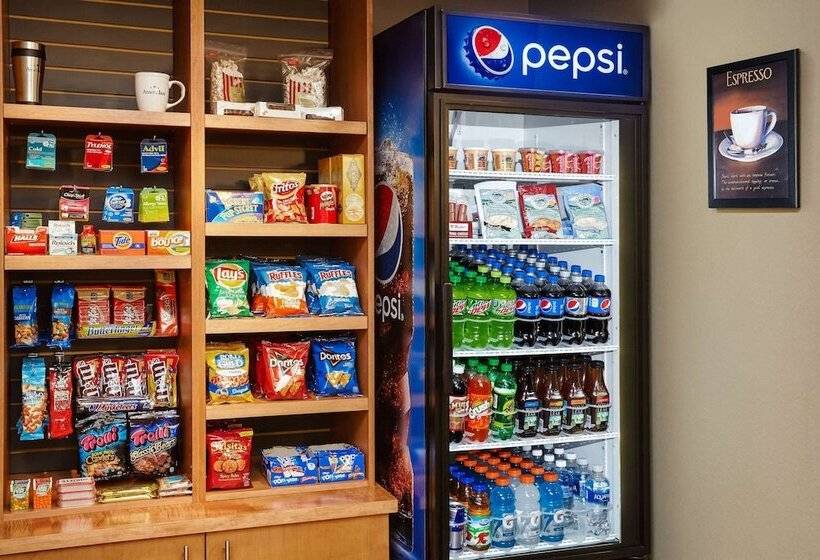 فندق Americinn By Wyndham Waupun