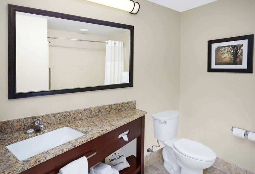 فندق Americinn By Wyndham Waupun