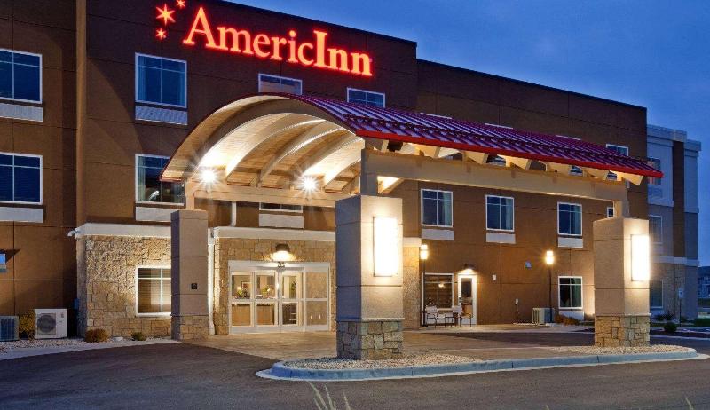 فندق Americinn By Wyndham Waupun