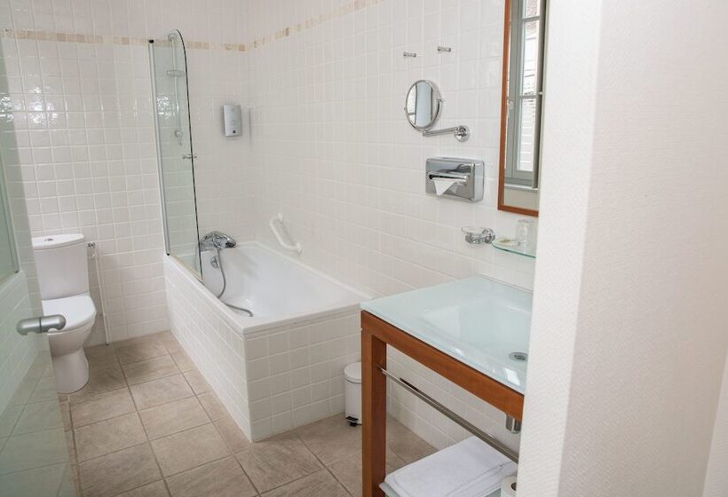 Appart Hotel Charles Sander