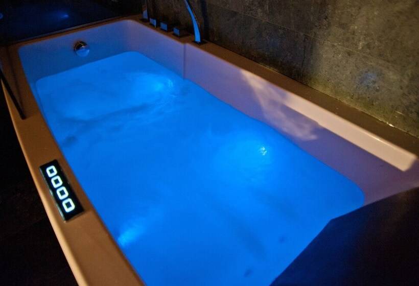 فندق Archontiko Hatzipanayioti