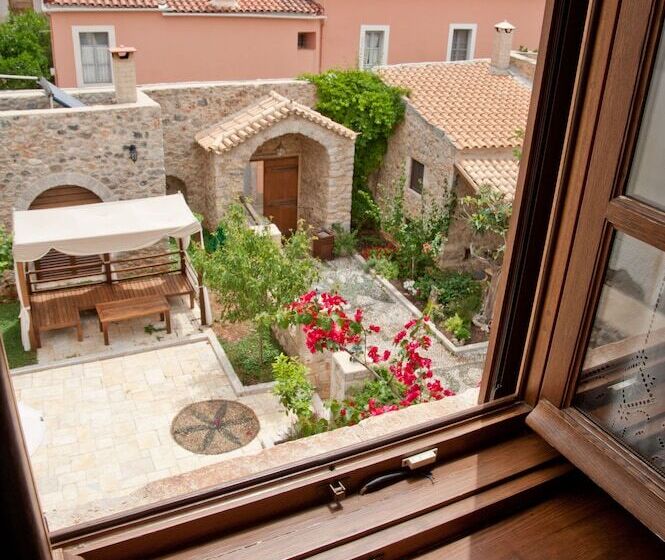 فندق Archontiko Hatzipanayioti