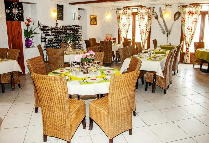 فندق Au Feu De Bois